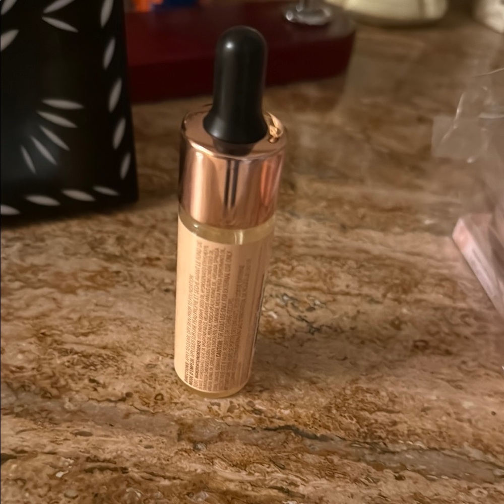 Revolution Cream Primer Makeup - Picture 4 of 6